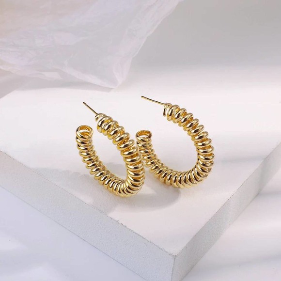 Open Huggie Hoop Earrings|Gold Huggie Hoops - Picture 4 of 7